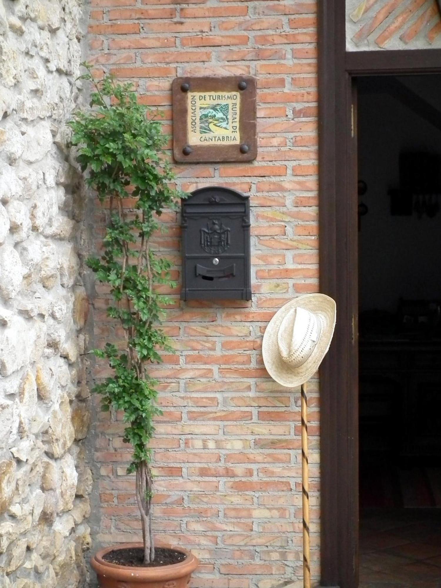 Posada De Muno Muñorrodero المظهر الخارجي الصورة